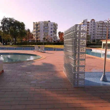 With One Bedroom In With Shared Pool Furnished Balcony And Wifi Apartmán Portimão